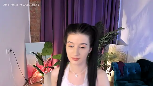 Snapshot of LauraCoy chatting on 30, 1, 2025 LauraCoy online show from 30, 1, 2025
