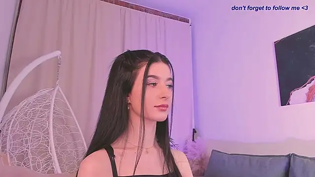 LauraCoy online show from 7, 5, 2026