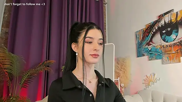 LauraCoy online show from 11, 5, 2026