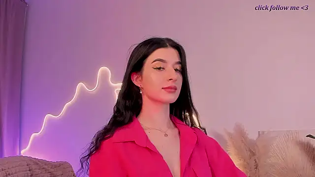 LauraCoy online show from 12, 5, 2026