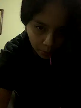 moncerrat luna online show from 4, 11, 2025