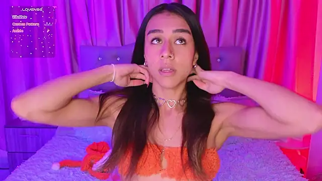 Snapshot of Emiily_Scott1 chatting on 19, 2, 2026 Emiily Scott1 online show from 19, 2, 2026