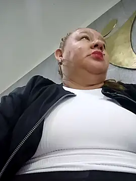 Snapshot of HORNY_MATURE25 chatting on 3, 1, 2025 HORNY MATURE25 online show from 3, 1, 2025