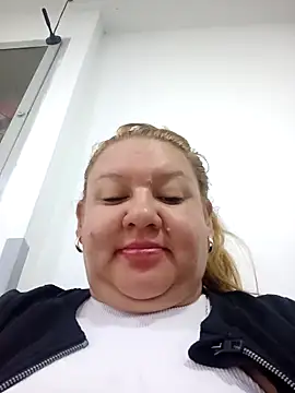 Snapshot of HORNY_MATURE25 chatting on 4, 1, 2025 HORNY MATURE25 online show from 4, 1, 2025