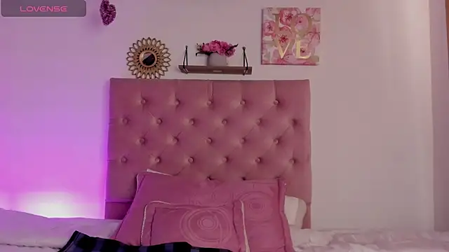 Snapshot of aliice_walker_ chatting on 5, 12, 2024 aliice walker online show from 5, 12, 2024