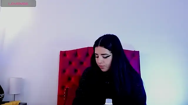 Snapshot of aliice_walker_ chatting on 16, 12, 2024 aliice walker online show from 16, 12, 2024