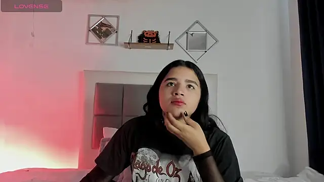 Snapshot of aliice_walker_ chatting on 10, 1, 2025 aliice walker online show from 10, 1, 2025