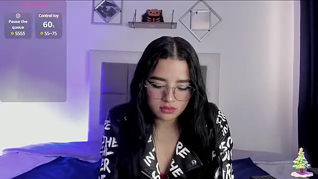 Snapshot of aliice_walker_ chatting on 13, 1, 2025 aliice walker online show from 13, 1, 2025