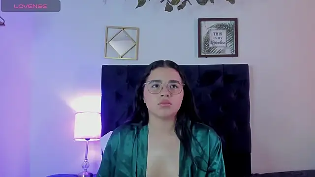 Snapshot of aliice_walker_ chatting on 18, 2, 2025 aliice walker online show from 18, 2, 2025