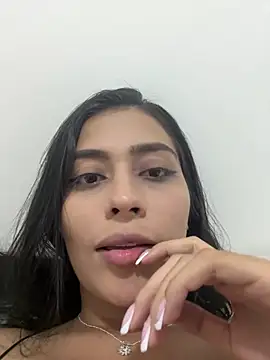 Snapshot of Sophie__Foxxx chatting on 27, 12, 2024 Sophie Foxxx online show from 27, 12, 2024