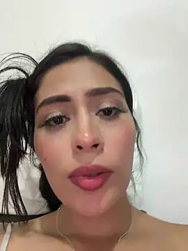 Snapshot of Sophie__Foxxx chatting on 5, 1, 2025 Sophie Foxxx online show from 5, 1, 2025