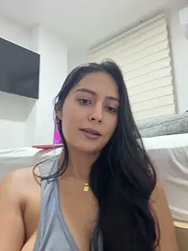 Sophie  Foxxx online show from 28, 4, 2026