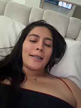 Sophie  Foxxx online show from 7, 5, 2026