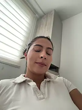 Sophie  Foxxx online show from 5, 6, 2026