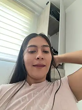 Sophie  Foxxx online show from 28, 6, 2026