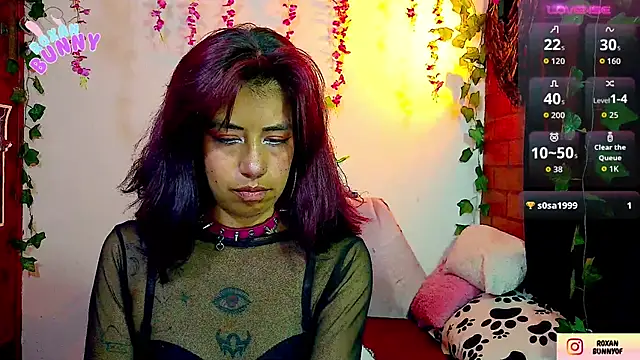 Roxanbunny1 online show from 27, 11, 2025