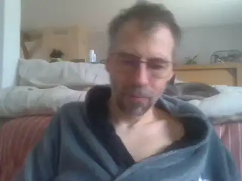 Snapshot of ptitcanard60600 chatting on 15, 12, 2024 ptitcanard60600 online show from 15, 12, 2024