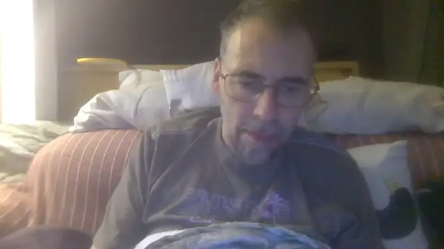 Snapshot of ptitcanard60600 chatting on 3, 10, 2025 ptitcanard60600 online show from 3, 10, 2025