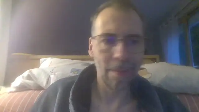 Snapshot of ptitcanard60600 chatting on 4, 10, 2025 ptitcanard60600 online show from 4, 10, 2025