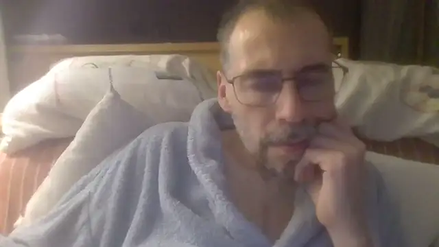 Snapshot of ptitcanard60600 chatting on 8, 10, 2025 ptitcanard60600 online show from 8, 10, 2025