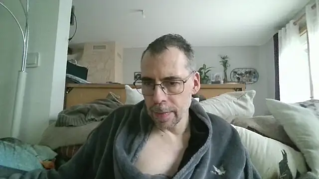 ptitcanard60600 online show from 22, 2, 2026