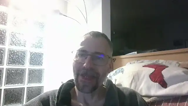 Snapshot of ptitcanard60600 chatting on 30, 4, 2026 ptitcanard60600 online show from 30, 4, 2026