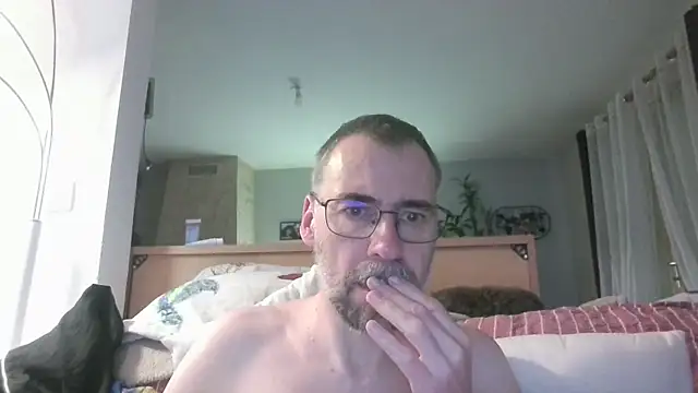 Snapshot of ptitcanard60600 chatting on 1, 5, 2026 ptitcanard60600 online show from 1, 5, 2026