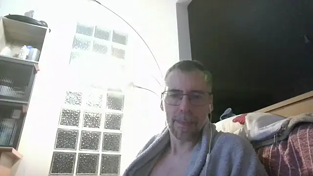 Snapshot of ptitcanard60600 chatting on 21, 5, 2026 ptitcanard60600 online show from 21, 5, 2026