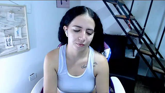 samantha baby  online show from 9, 9, 2025
