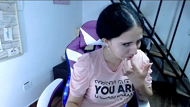 samantha baby  online show from 20, 9, 2025