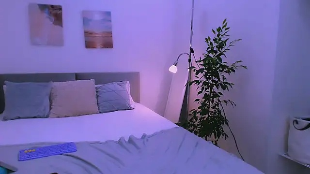 LesleySweet online show from 20, 12, 2025