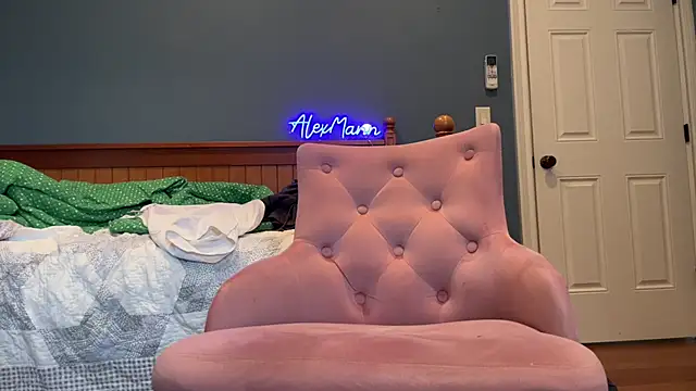 Snapshot of alexmannd chatting on 15, 12, 2024 alexmannd online show from 15, 12, 2024