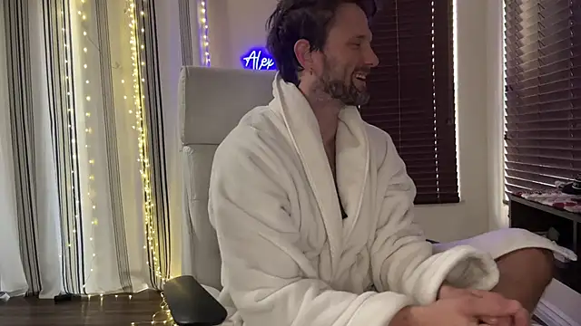 Snapshot of alexmannd chatting on 3, 10, 2025 alexmannd online show from 3, 10, 2025