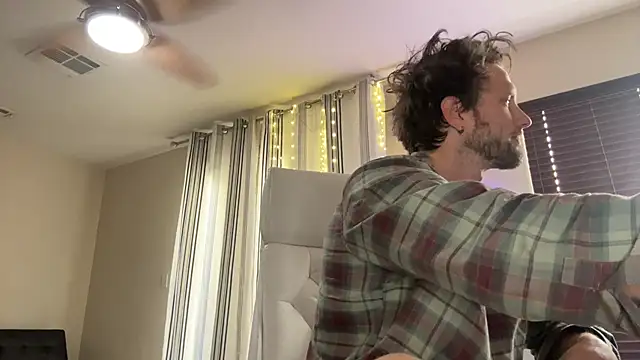 Snapshot of alexmannd chatting on 16, 10, 2025 alexmannd online show from 16, 10, 2025