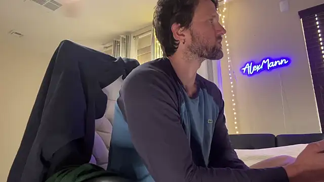 Snapshot of alexmannd chatting on 30, 10, 2025 alexmannd online show from 30, 10, 2025