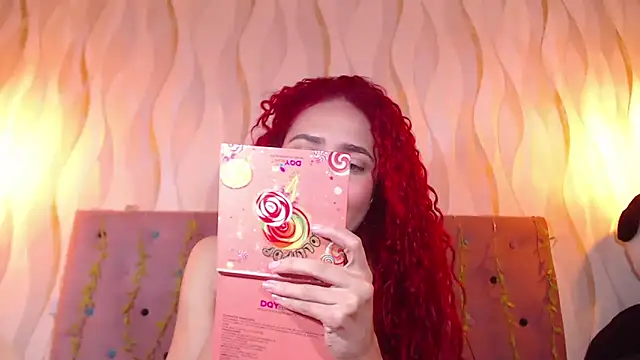 IsabelaLatina online show from 27, 9, 2025