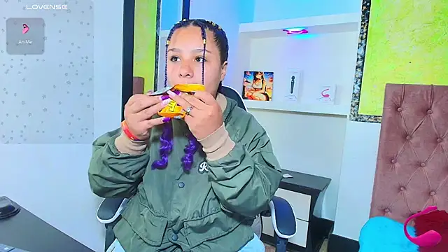 Charis 21 online show from 23, 9, 2025