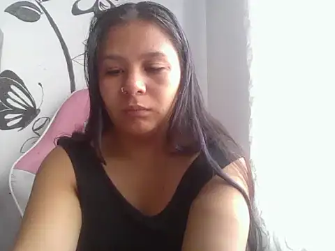 Snapshot of Charis_21 chatting on 10, 4, 2026 Charis 21 online show from 10, 4, 2026