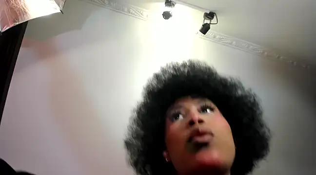 Snapshot of Apotheosis01 chatting on 2, 1, 2025 Apotheosis01 online show from 2, 1, 2025