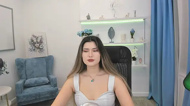 AnneTLi online show from 19, 9, 2025