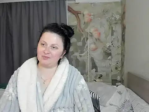 Lillian2 online show from 25, 5, 2026