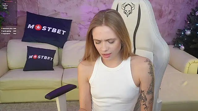 Snapshot of Angy_Netal chatting on 8, 1, 2025 Angy Netal online show from 8, 1, 2025