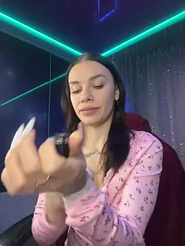 Snapshot of Queen_of_pain chatting on 12, 11, 2025 Queen of pain online show from 12, 11, 2025