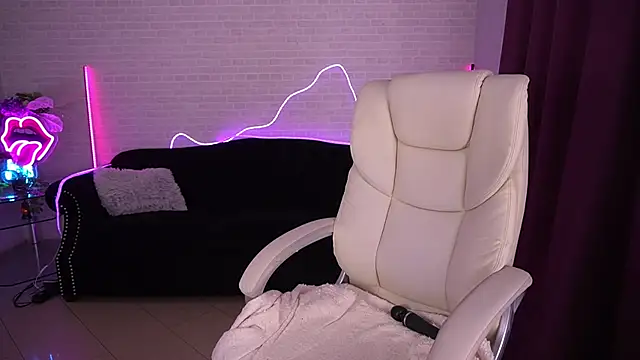 Daenerys Daenn online show from 20, 9, 2025