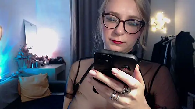 welliza online show from 4, 10, 2025