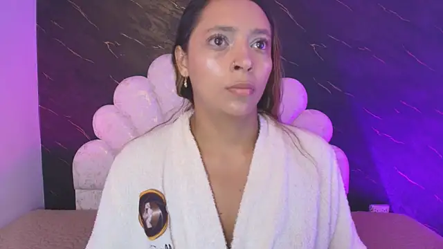 Snapshot of _MiaBrown_ chatting on 20, 5, 2026 MiaBrown online show from 20, 5, 2026