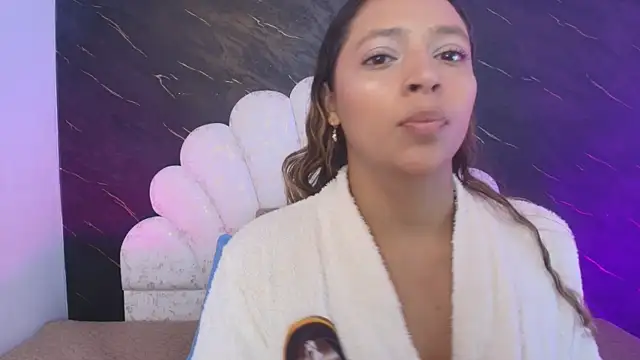 Snapshot of _MiaBrown_ chatting on 9, 6, 2026 MiaBrown online show from 9, 6, 2026