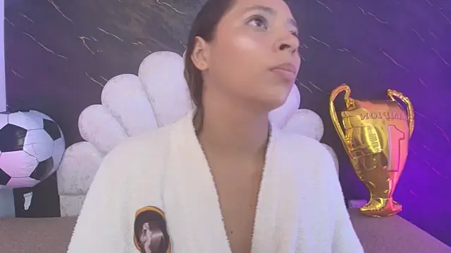 Snapshot of _MiaBrown_ chatting on 26, 6, 2026 MiaBrown online show from 26, 6, 2026