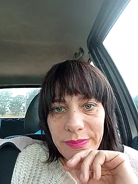 Snapshot of Emyly83 chatting on 25, 10, 2025 Emyly83 online show from 25, 10, 2025
