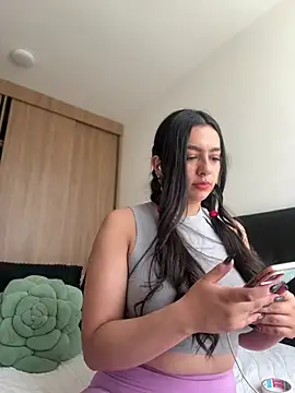 Snapshot of Nicollemays chatting on 15, 1, 2026 Nicollemays online show from 15, 1, 2026